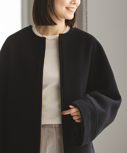 Noble（ノーブル）の「MTRショートケープブルゾン（ノーカラーコート