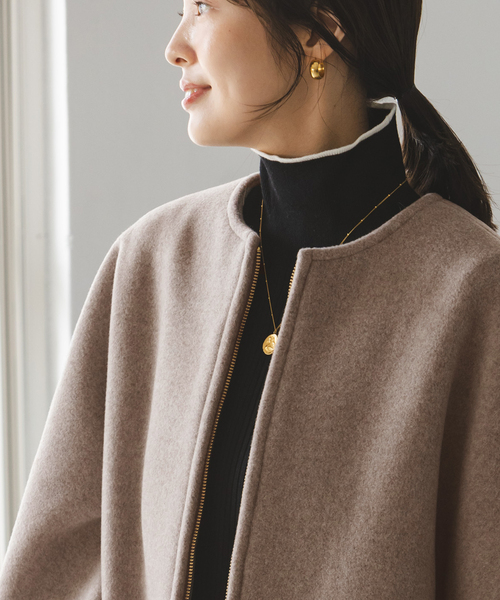 Noble（ノーブル）の「MTRショートケープブルゾン（ノーカラーコート