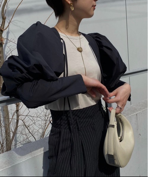 Ameri（アメリ）の「VOLUME SLEEVE BOLERO（Tシャツ/カットソー）」 - WEAR