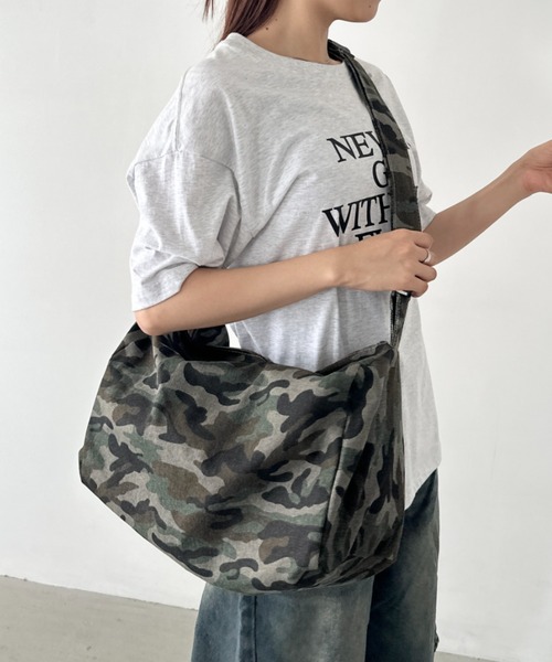 セール】迷彩柄キャンバスショルダーバッグ（ショルダーバッグ）｜Bamm