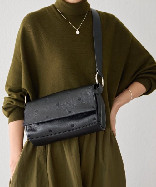 BEARDSLEY（ビアズリー）の「ドットボディバッグ（ショルダーバッグ