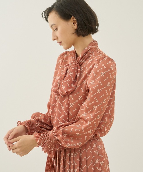 ANAYI（アナイ）の「キープリントボウタイ ブラウス（シャツ/ブラウス