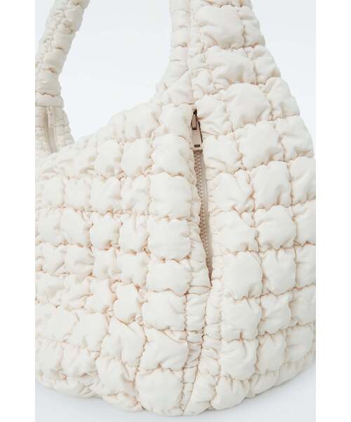 オーバーサイズ キルトショルダーバッグ（ショルダーバッグ）｜COS