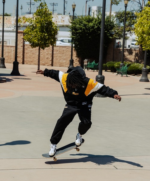 STARTER（スターター）の「XLARGE×STARTER HALF ZIP JACKET（ブルゾン