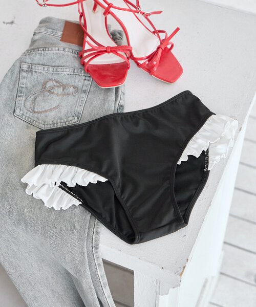 水着/ショーツ】裾フリルショーツ（水着）｜Chico（チコ）の