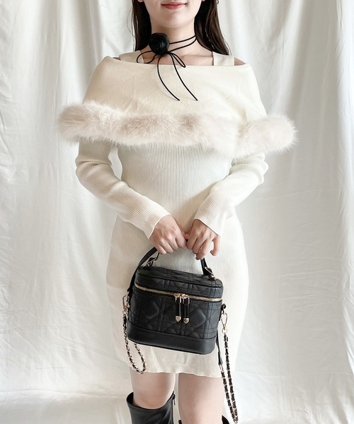 NOMAE（ノーマエ）の「ファーケープオフショルニットワンピース