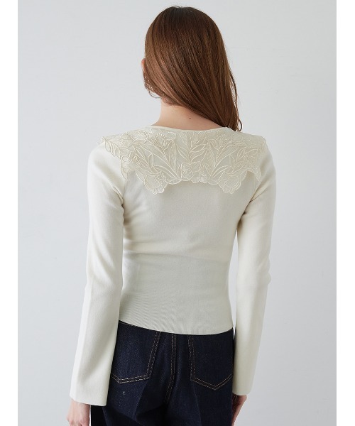 SNIDEL（スナイデル）の「エンブロイダリーカラーニットプルオーバー