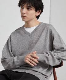 オーバーサイズ」に該当するレディースのニット/セーター（グレー/灰色