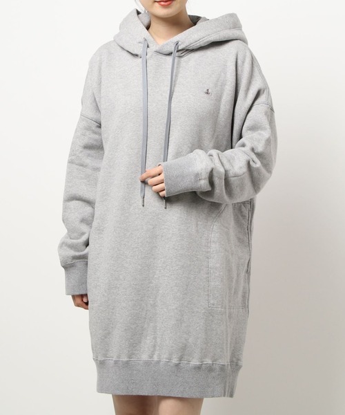 Vivienne Westwood（ヴィヴィアンウエストウッド）の「ORB刺繍