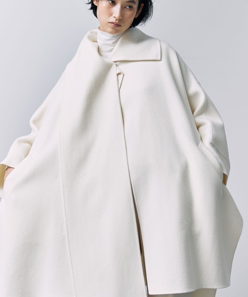 STUNNING LURE（スタニングルアー）の「ストールポンチョコート