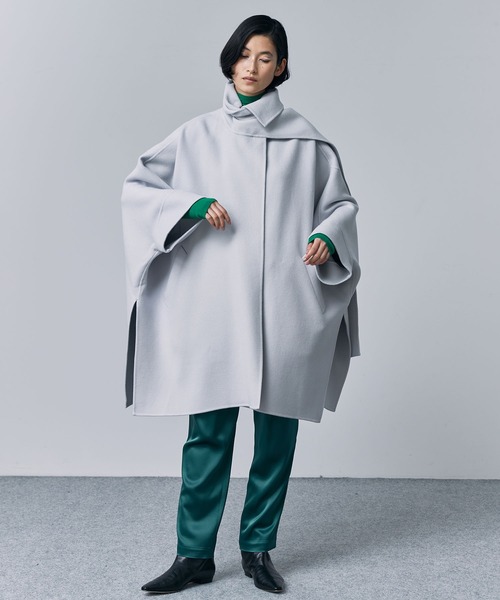 STUNNING LURE（スタニングルアー）の「ストールポンチョコート