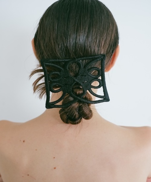 SYKIA ヘアバレッタ