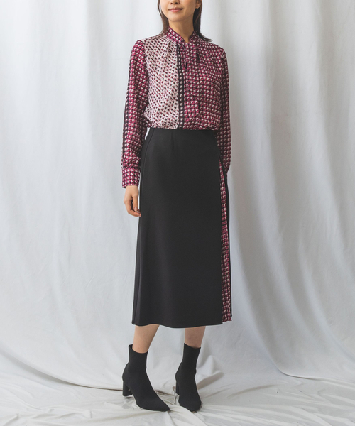 NARACAMICIE】幾何柄ボウタイ長袖ブラウス