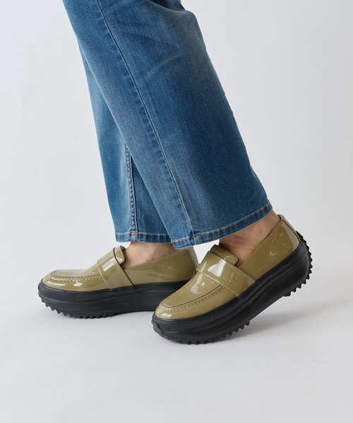 BEARDSLEY（ビアズリー）の「《厚底/カーキ追加発売中》エナメルレザー