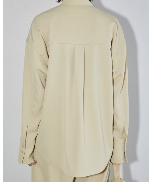 TODAYFUL（トゥデイフル）の「スタンドカラーツイルシャツ（シャツ