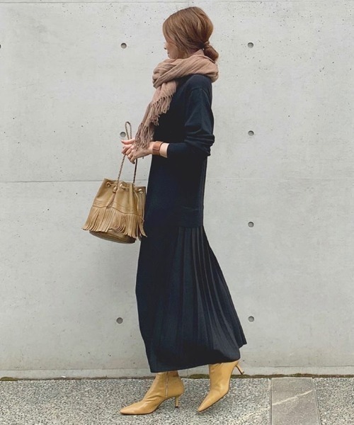 audrey and john wad（オードリーアンドジョンワッド）の「プリーツ