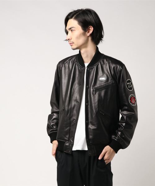 KURO スタジャン キップレザー - メルカリ KURO スタジャン キップレザー