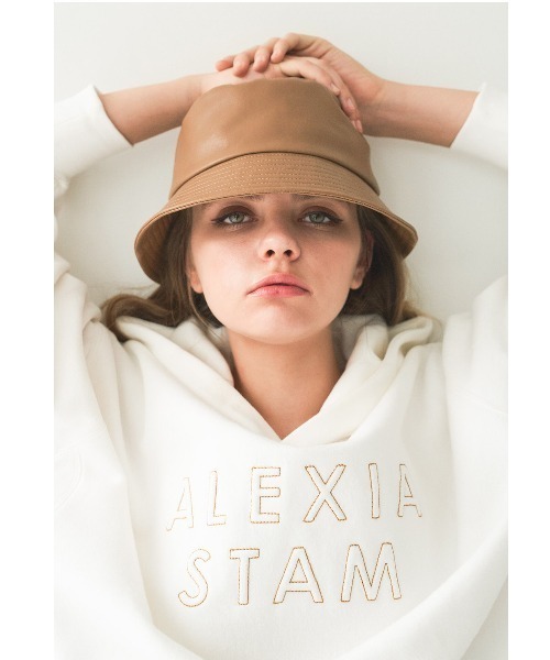 ALEXIA STAM（アリシアスタン）の「フェイクレザーバケットハット