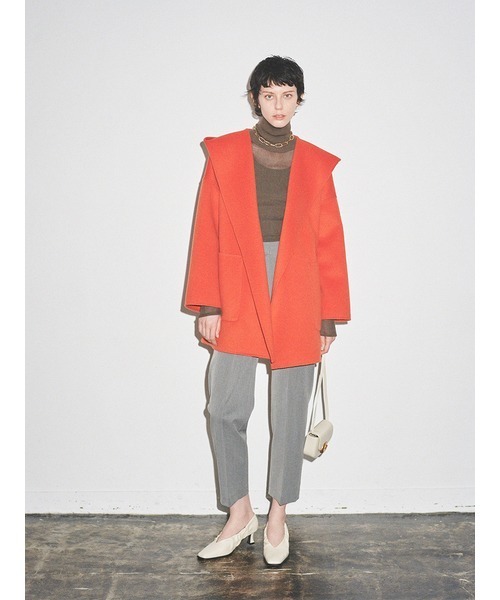 Mila Owen（ミラオーウェン）の「ハーフ丈ポンチョ風リバーコート