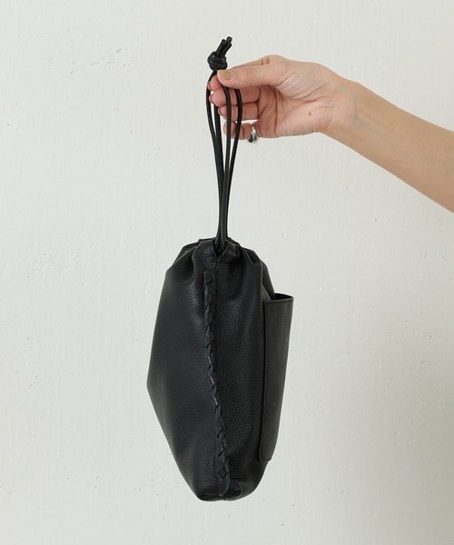 ear PAPILLONNER（イアパピヨネ）の「バックル巾着ショルダーバッグ S