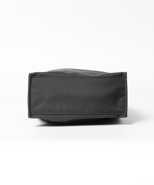 NaNa-NaNa（ナナナナ）の「nana-nana/ナナナナ×POTR/ピーオーティー