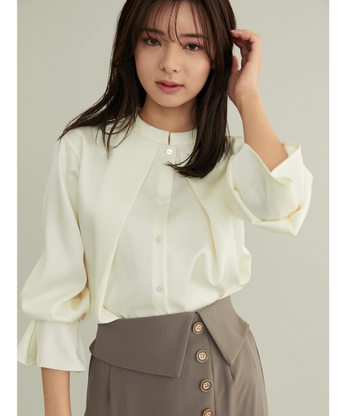 TONAL（トーナル）の「サテンフロントタックブラウス（シャツ/ブラウス