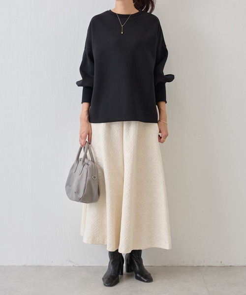 BEARDSLEY（ビアズリー）の「ダンボールパフトレーナー（Tシャツ