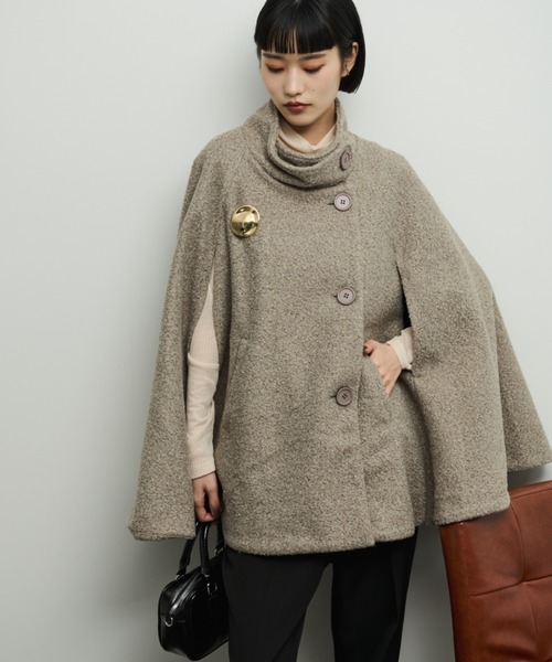 Shelly island（シェリーアイランド）の「ケープコート（ポンチョ