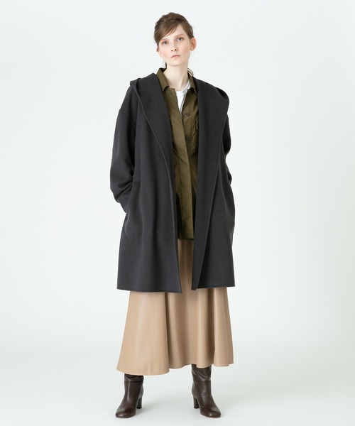 allureville（アルアバイル）の「カシミヤ混リバーフーディーコート