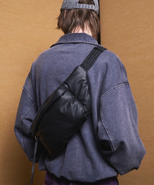 UNISEX》Padded Cross Body Bag/パディントクロスボディバッグ【MAISON