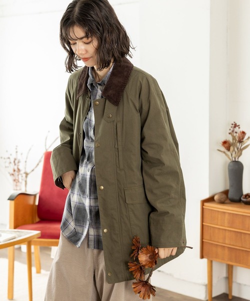 niko and（ニコアンド）の「キルトライナーハンティングジャケット