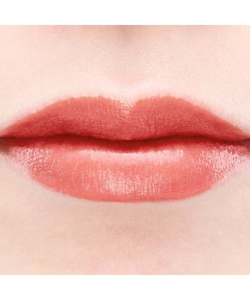 THREE（スリー）の「THREE デアリングリィデミュアリップスティック