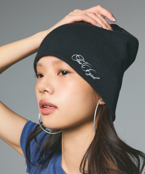 セール】PENCIL SCRIPT LOGO EMBROIDERED BEANIE（ニットキャップ