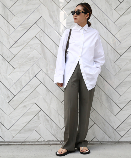 Deuxieme Classe（ドゥーズィエムクラス）の「nova ワイドシャツ