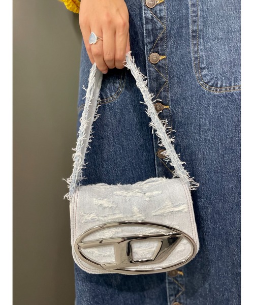 DIESEL（ディーゼル）の「レディース ラウンドDロゴ デニム クロス