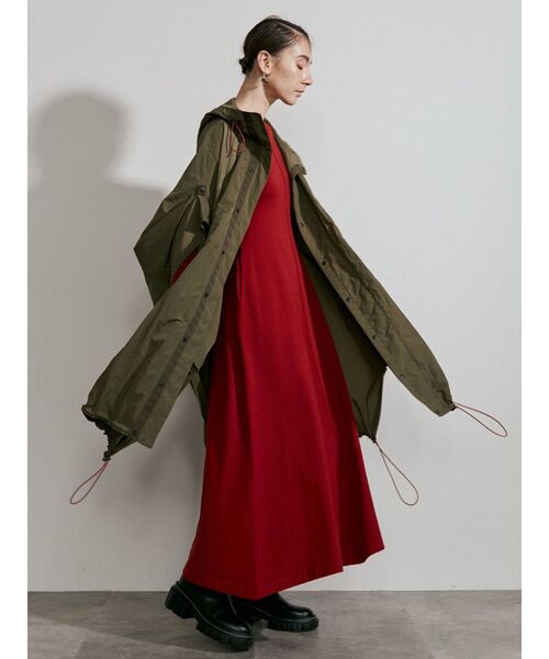 UN3D.（アンスリード）の「コンパクトナイロンフーディーコート