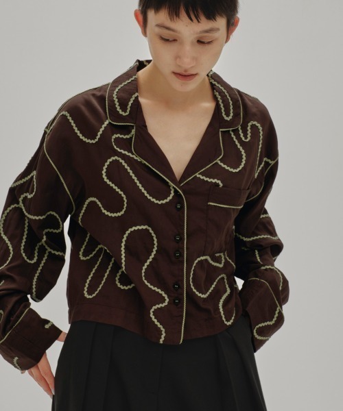 TODAYFUL（トゥデイフル）の「Embroidery Pajamas Shirts（シャツ