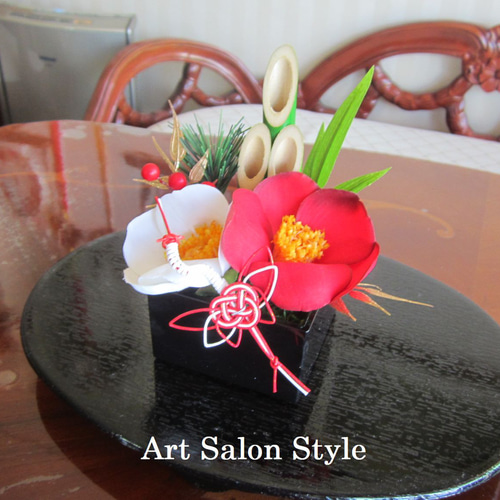 お正月ハンドメイド2026】 黒桝に紅白椿の門松アレンジ お正月飾り