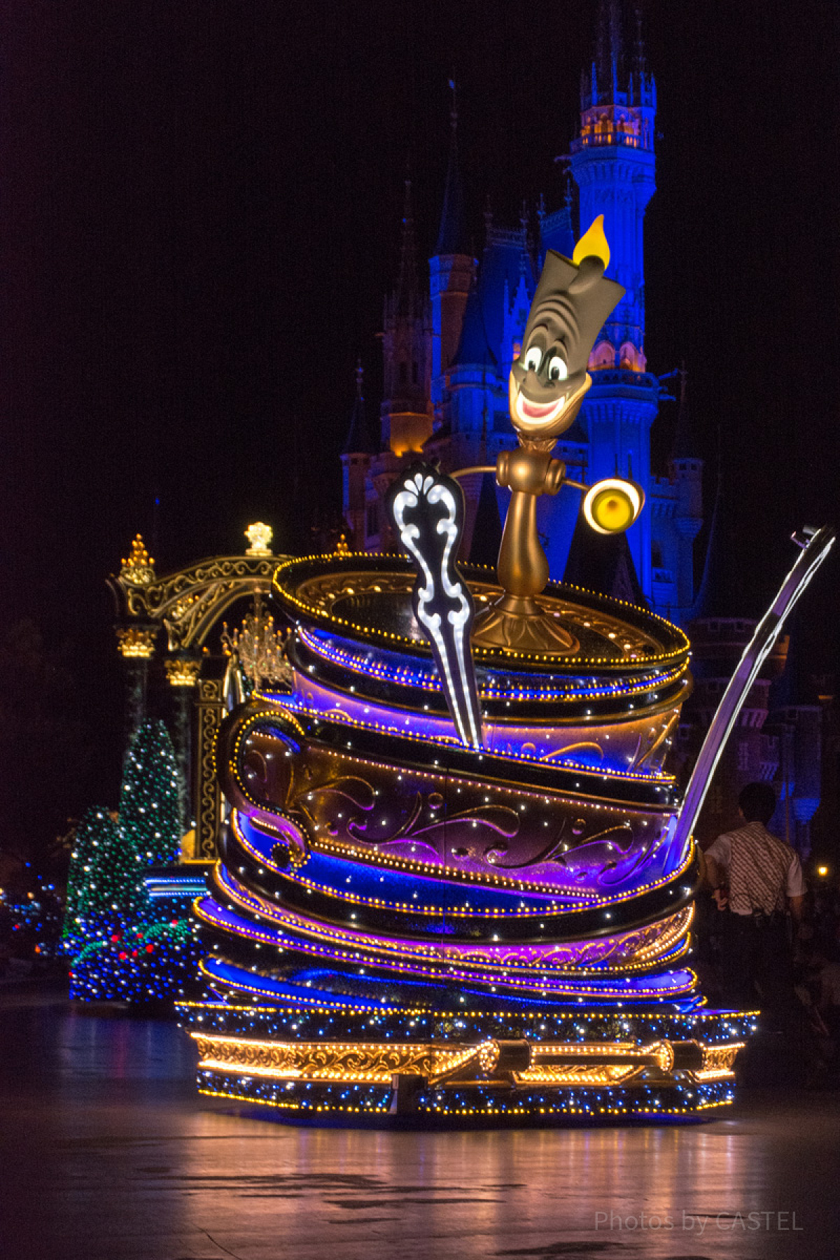 ルミエールフロート| キャステル | CASTEL ディズニー情報