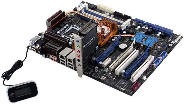 ASUS Striker II Extreme LGA 775 NVIDIA nForce 790i Ultra SLI ATX