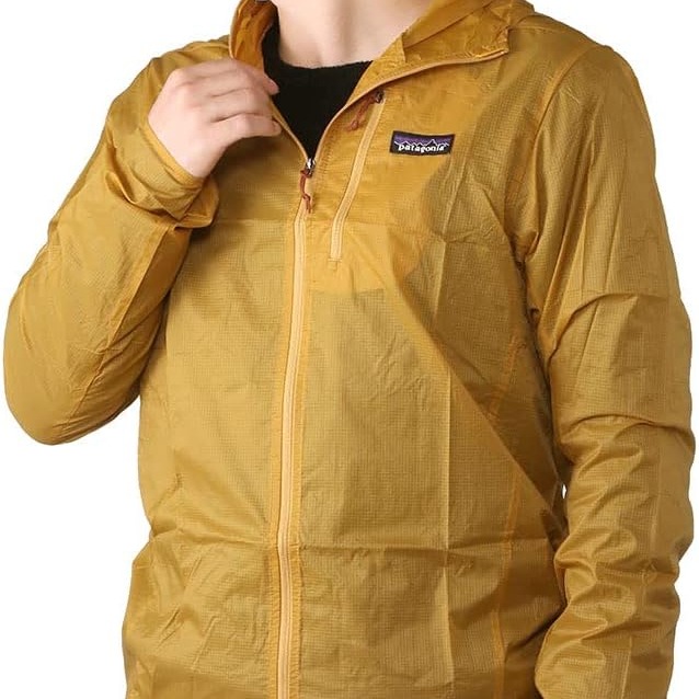迷ったらパタゴニアで間違い無し。おすすめのウィンドブレーカー7選