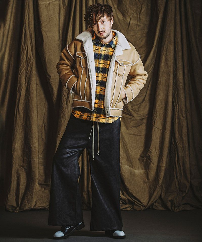 50%OFF【NO ID.(ノーアイディー)】 ｼﾝｾﾃｨｯｸﾚｻﾞｰﾜｲﾄﾞﾌﾚｱPT パンツ