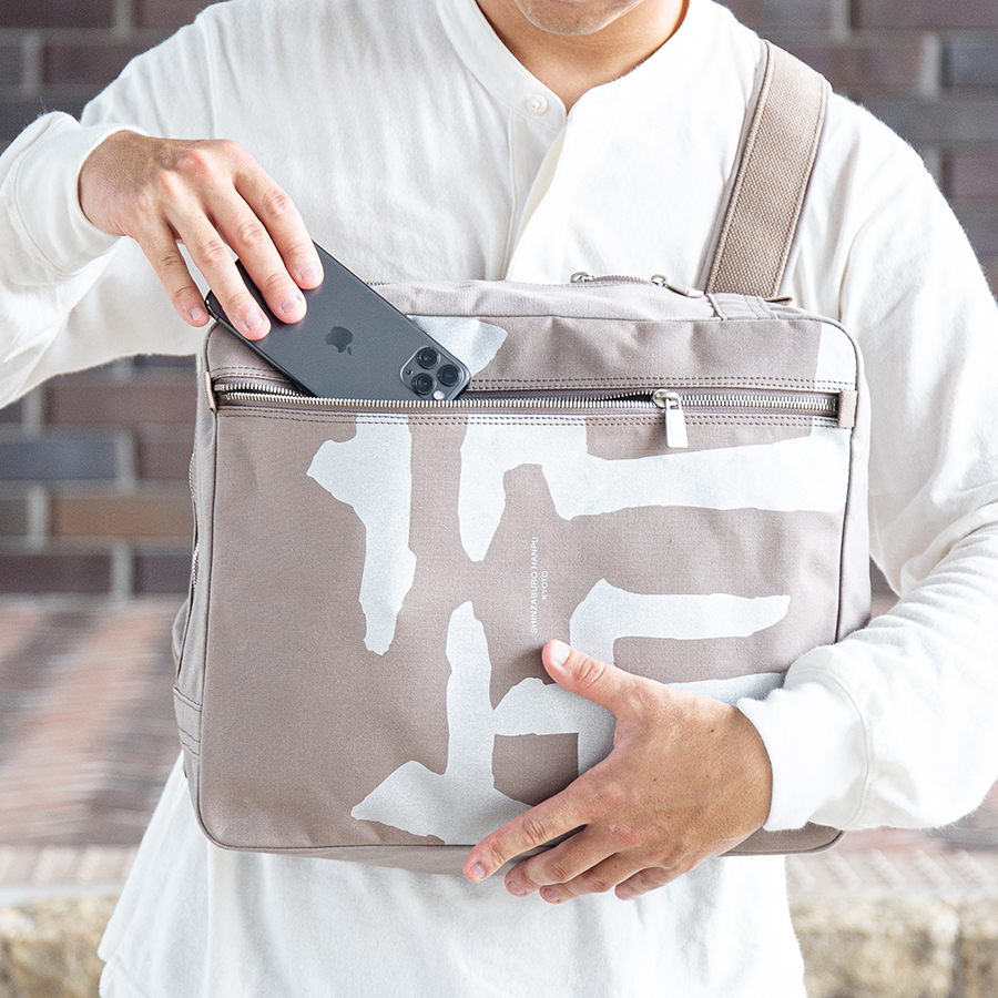 使い勝手にこだわったワンショルダー | 一澤信三郎帆布