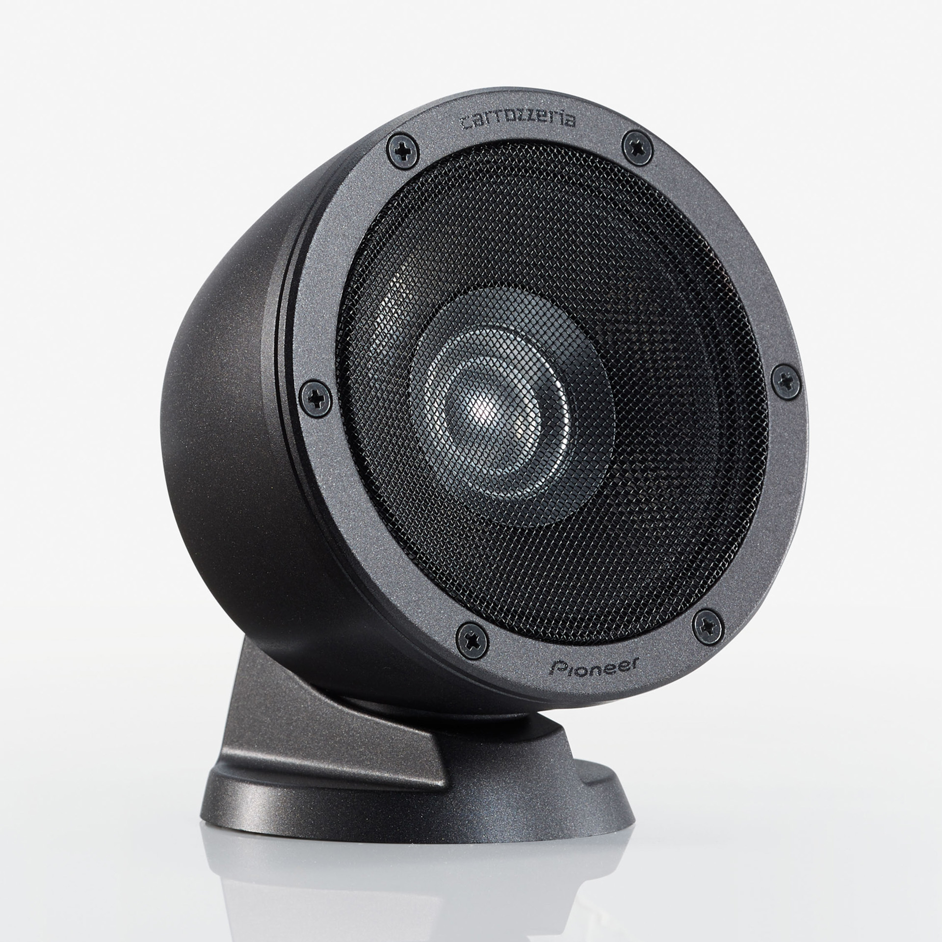 パイオニア、中高音の点音源再生を実現したカロッツェリアPRS