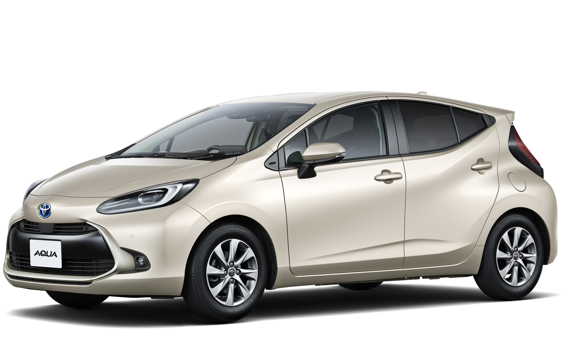 トヨタ、新型「アクア」は燃費を20％改善し価格は198万円から 革新的な