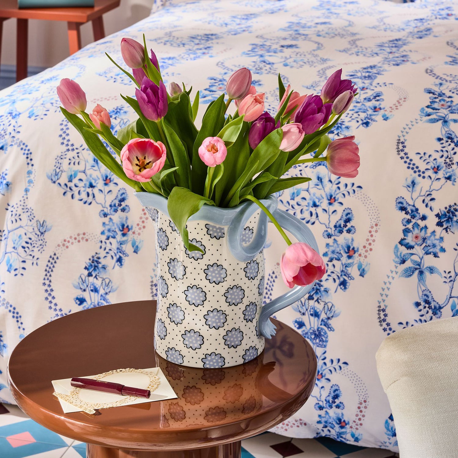 ボウ ジャグ フラワーベース | Cath Kidston 日本公式オンラインストア