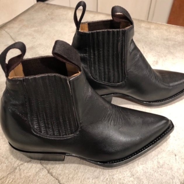 秋冬の足元事情！＜CHAMULA＞のサイドゴアブーツ。｜ビームス ボーイ