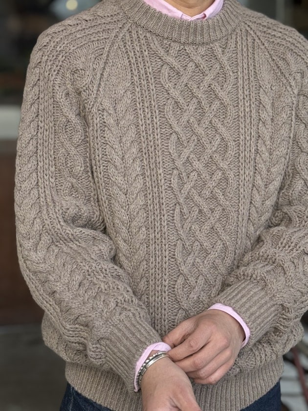 BATONERのカシミヤアランニット、サイズ感について｜ビームス プラス