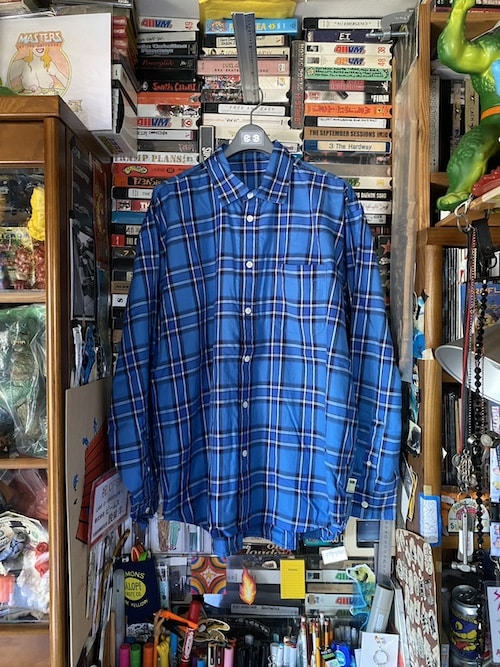 SSZ〉設立10周年を記念し、感謝と軌跡を詰め込んだ “BEST HIT SSZ”な