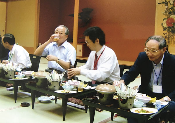 困難から逃げるな」 稲盛氏の教え受け大量退社の危機から復活：日経